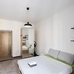 Trlocale Boheme In Porta Romana Apartment